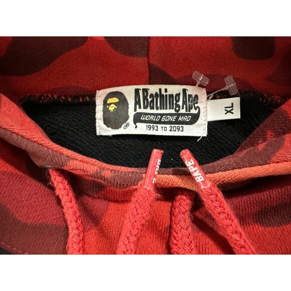 A Bathing Ape BAPE FW19 pullover Hoodie color Red Camo size XL - Picture 3 of 8